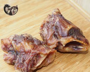 如何为巴哥犬自制健康食品（打造营养丰富的宠物饮食计划）