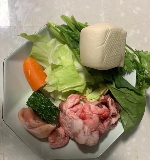 宠物狗吃什么对嗓子好？（狗的嗓子保健饮食推荐）