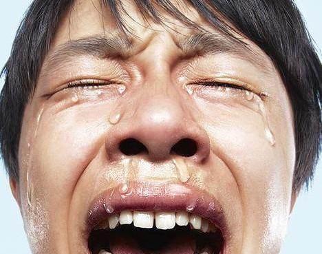 为什么我整天会流鼻涕？（探究鼻涕流出的原因及解决方法）
