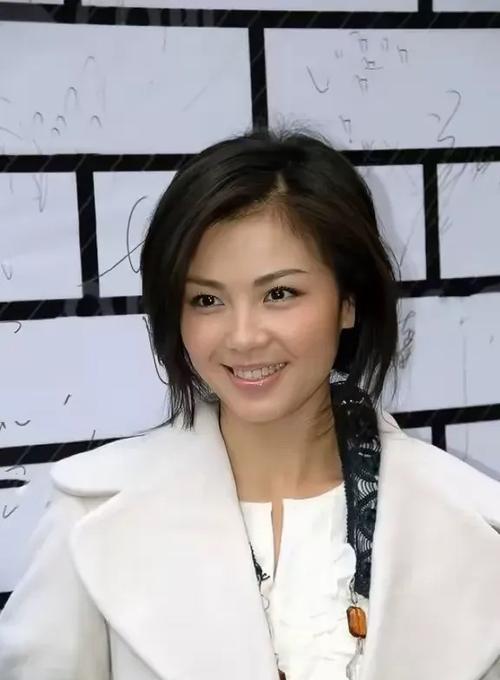 探索人类容貌特征的奥秘（从面相到遗传，解密容貌背后的秘密）